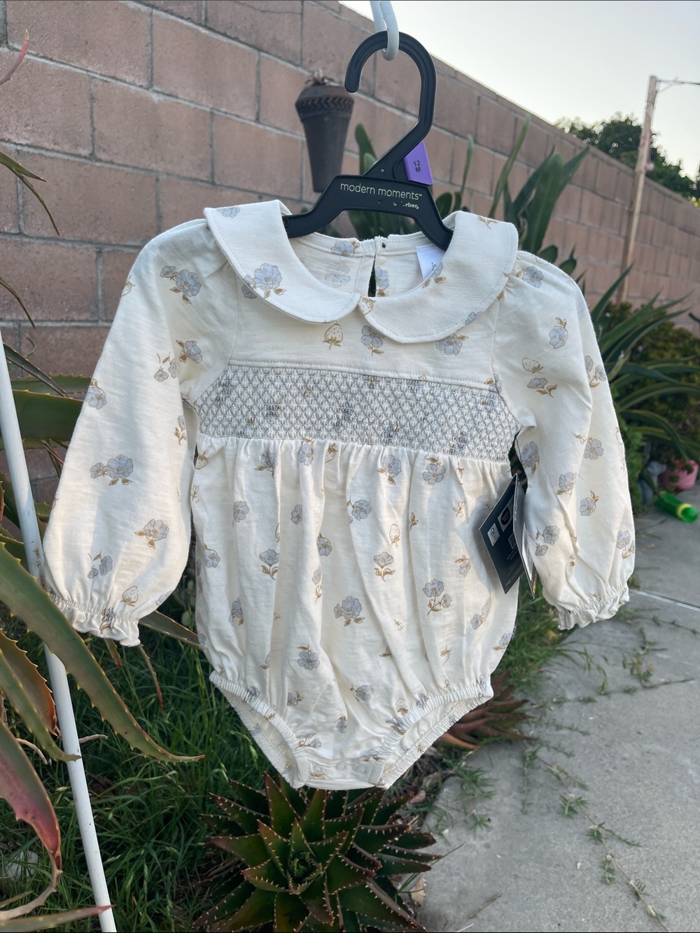 Classic Cream Floral Smocked Baby One-Piece Bodysuit Sz 12M or 18M